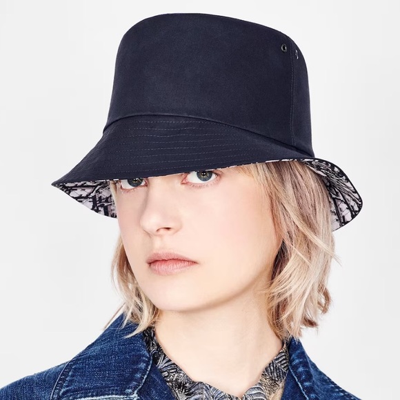 DIOR BLACK REVERSIBLE TEDDY-D SMALL BRIM BUCKET HAT - Picture 9 of 14